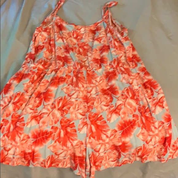 Forever 21 Romper size 1X Used - Picture 5 of 7